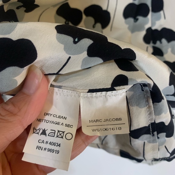 Marc Jacobs Blouse Floral  Button up  Sz 2 - Picture 5 of 7